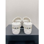 CHANEL water table thick bottom pearl flower slippers original rubber sole