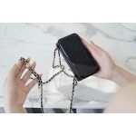 𝗖𝗛𝗔𝗘𝗡𝗟✦2021 𝗦𝘀 Spring/Summer New Gold Ball Chain Phone Case (for 📱iphone12/12pro)