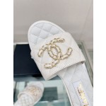 CHANEL 23Ss new diamond check chain double C buckle metal heel slippers sheepskin lining