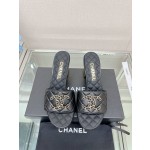 CHANEL 23Ss new diamond check chain double C buckle metal heel slippers sheepskin lining