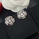 CHANEL🇫🇷Xiaoxiang camellia stud earrings earrings jewelry