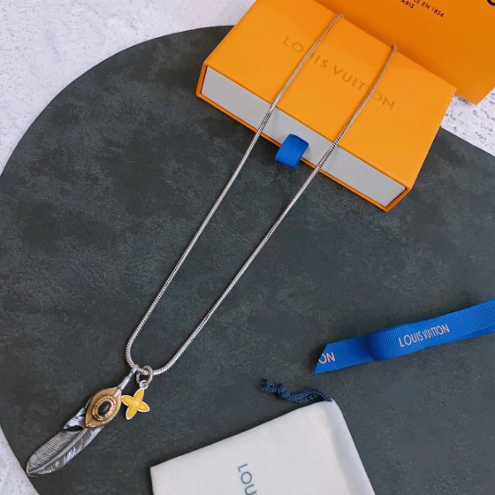 Louis Vuitton vintage silver necklace, couple's version, chain length 60 cm, changeable