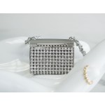 𝗖𝗛𝗔𝗘𝗡𝗟✦ Flowing rhinestone 𝟮𝟮𝗣 rhinestone metal necklace bag