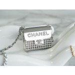 𝗖𝗛𝗔𝗘𝗡𝗟✦ Flowing rhinestone 𝟮𝟮𝗣 rhinestone metal necklace bag