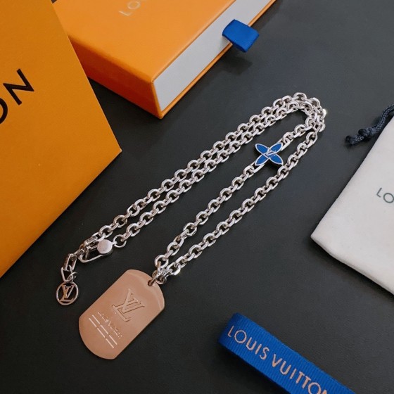 Louis Vuitton vintage silver necklace, couple's version, chain length 60 cm, changeable