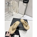 CHANEL summer new bread flip-flops clip toe flip-flops beach sandals