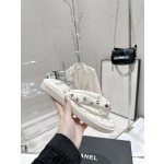 CHANEL summer new bread flip-flops clip toe flip-flops beach sandals