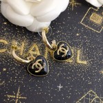 CHANEL🇫🇷Xiaoxiang three-dimensional double-sided pearl love letter earrings earrings