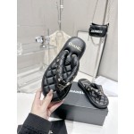 CHANEL summer new bread flip-flops clip toe flip-flops beach sandals