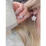 CHANEL🇫🇷Xiaoxiang three-dimensional letter camellia pearl stud earrings earrings jewelry