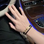 Louis Vuitton cowhide bracelet 🇷🇼 Couple's version