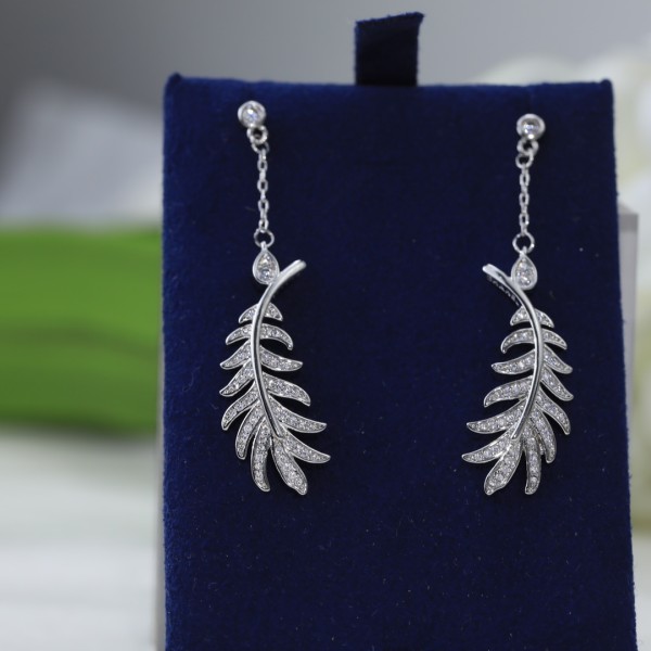 CHANEL🇫🇷Xiaoxiang Hollow Feather Stud Earrings Full Diamond Version Silver Needle