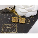 CHANEL🇫🇷Xiaoxiang middle-aged double C earrings