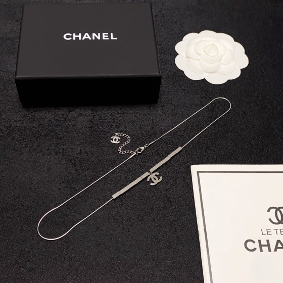 CHANEL🇫🇷Xiaoxiang Double C Silver Pendant Necklace