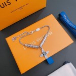 Louis Vuitton Classic Bracelet Cuban Chain Collection Vintage Silver Bracelet Size 22cm20cm18cm Changeable length