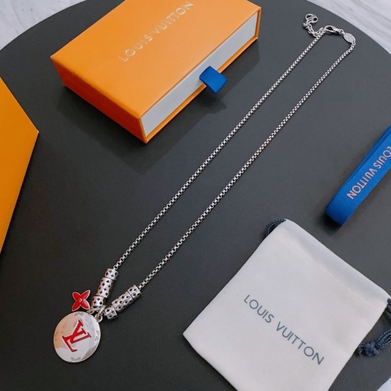 Louis Vuitton vintage silver necklace, couple's version, chain length 60 cm, changeable