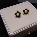 CHANEL🇫🇷Xiaoxiang earrings