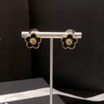 CHANEL🇫🇷Xiaoxiang earrings