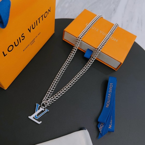 Louis Vuitton vintage silver necklace, couple's version, chain length 60 cm, changeable