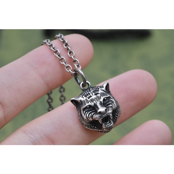 𝐆𝐮𝐜𝐜𝐢 Distressed Tiger Head Silver Necklace 55cm