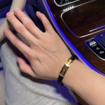 Louis Vuitton Cowhide bracelet, couple's style, length 22cm, adjustable and changeable