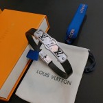 Louis Vuitton Cowhide bracelet, couple's style, length 22cm, adjustable and changeable