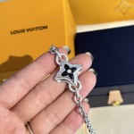 Louis Vuitton Four-leaf clover bracelet in platinum and sterling silver