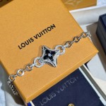 Louis Vuitton Four-leaf clover bracelet in platinum and sterling silver