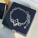 Louis Vuitton Four-leaf clover bracelet in platinum and sterling silver