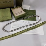 𝐆𝐮𝐜𝐜𝐢 striped necklace