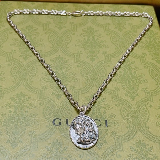 𝐆𝐮𝐜𝐜𝐢Forest of Rage Series