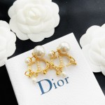 Dior new CD size pearl earrings