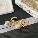 Dior Clover Letter Size Bead Stud Earrings