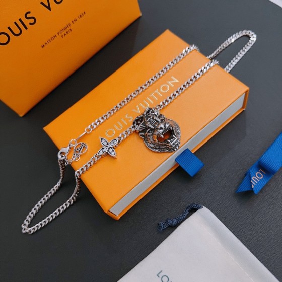 Louis Vuitton Rockabilly punk thai silver vintage silver necklace for couples with 60cm adjustable length