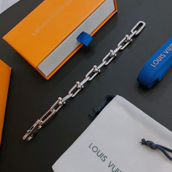 Louis Vuitton Cuban Chain Collection Vintage Silver Bracelet Couple's version 22cm20cm18cm changeable length