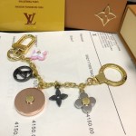 Louis Vuitton Lv Keychain Chain bag accessory