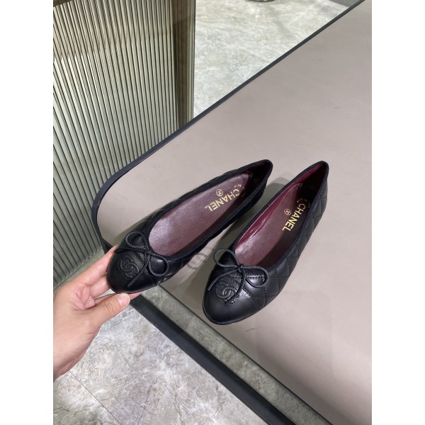 CHANEL ballerinas are timeless classics. Stay elegant Imported water-dyed sheepskin