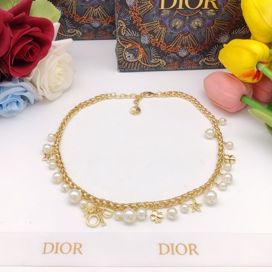 Dior necklace