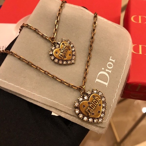 Dior necklace