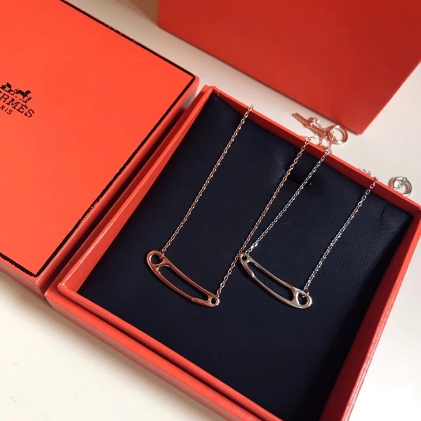 Hermes necklace