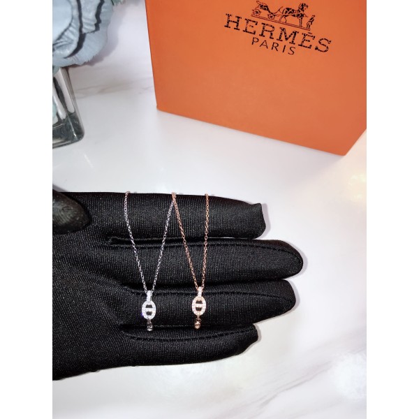 Hermes necklace