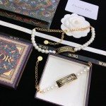 Dior necklace