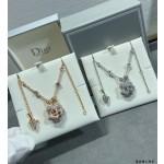 Dior necklace