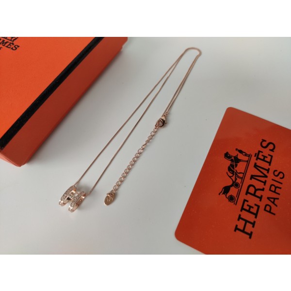 Hermes necklace