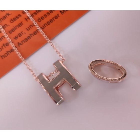 Hermes necklace