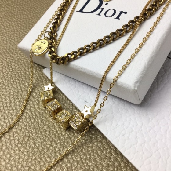 Dior necklace