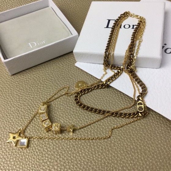 Dior necklace