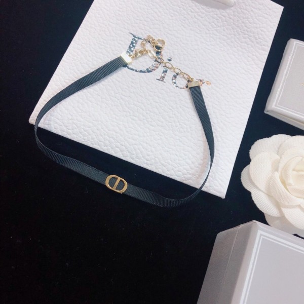 Dior necklace