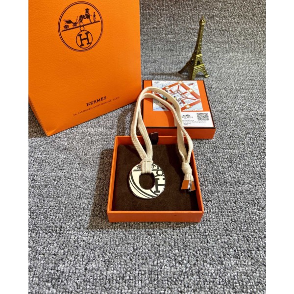 Hermes necklace