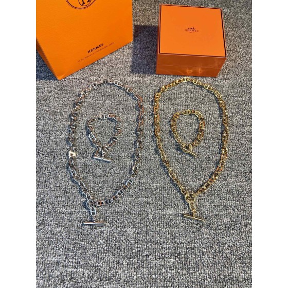 Hermes necklace
